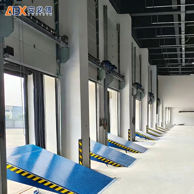 昆玉翻板滑升门